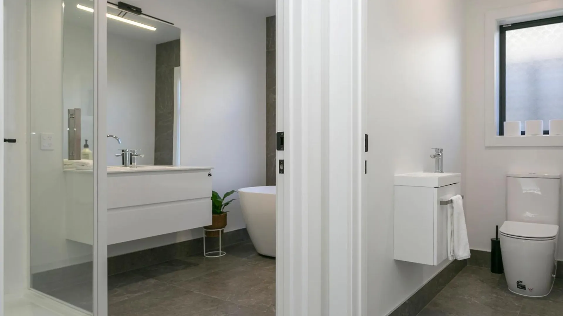 Taupo New Retreat - Stylish, Convenient And Gully Track To The Lake 0*,  New Zealand